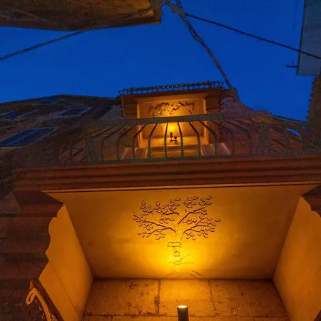 Old Town Makarska Apartments - Central Square Exterior photo