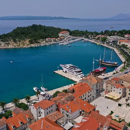 Old Town Makarska Apartments - Central Square Exterior photo