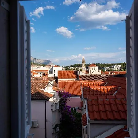 Old Town Makarska Apartments - Central Square Exterior photo